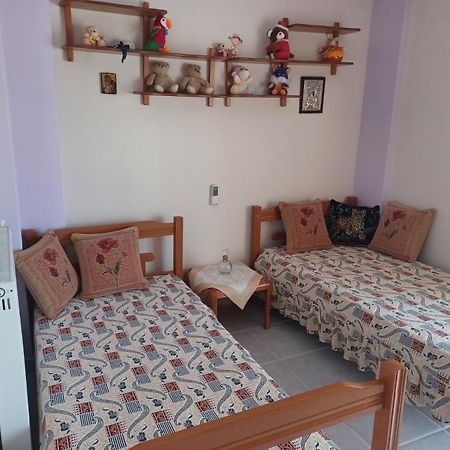 Gerakini 2Br Apt With Shared Pool Exterior photo