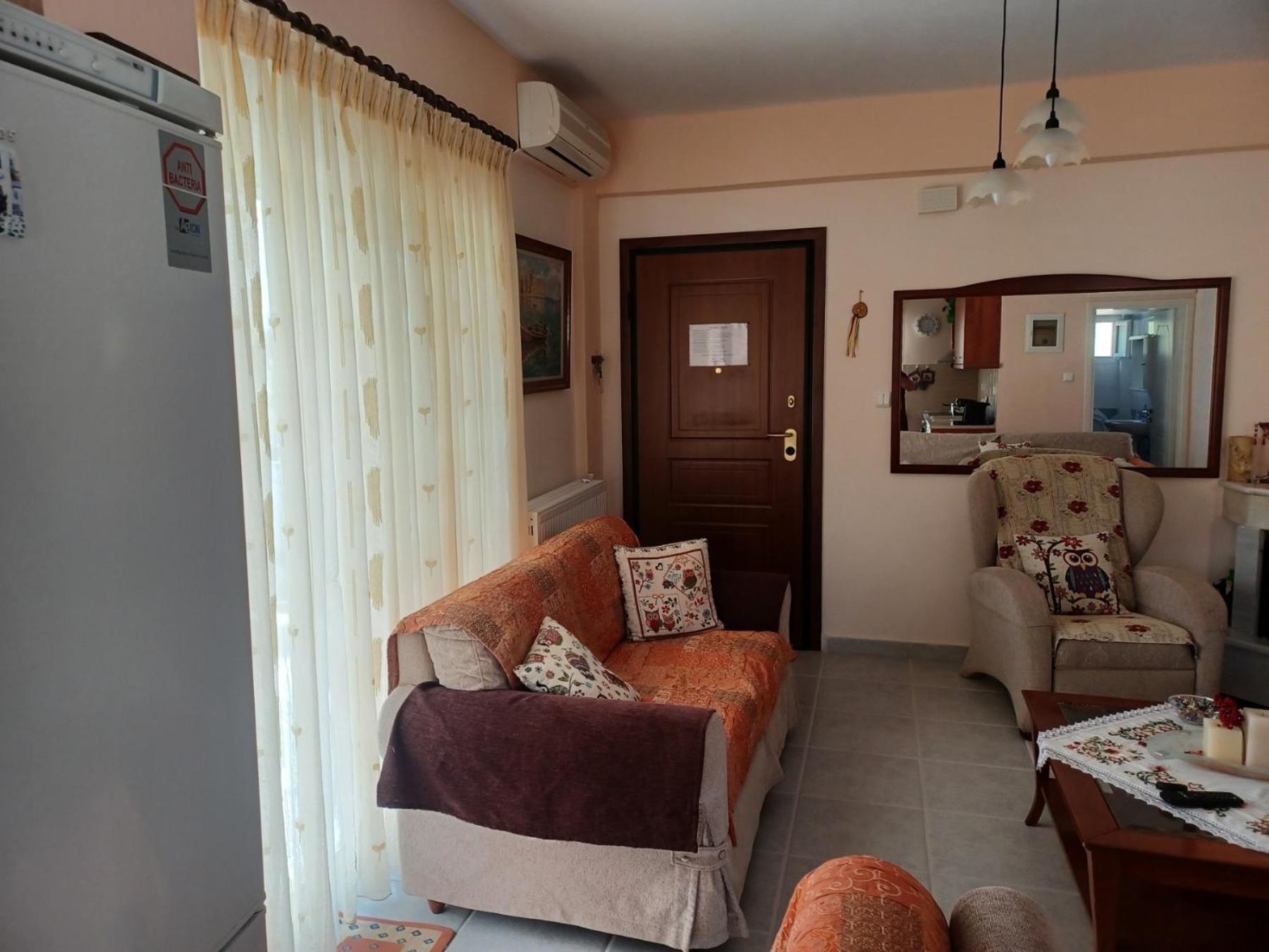 Gerakini 2Br Apt With Shared Pool Exterior photo
