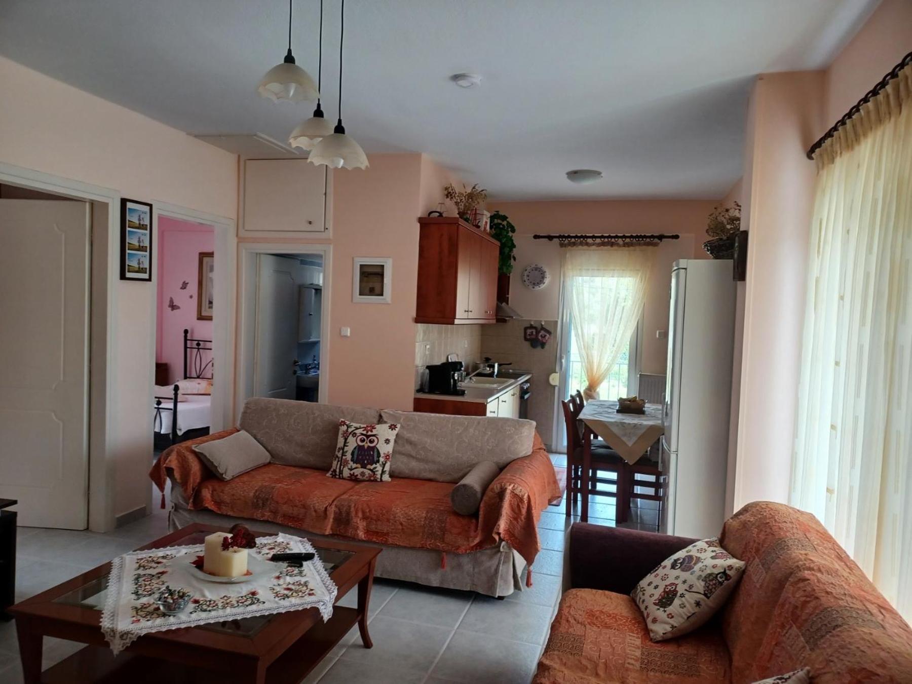 Gerakini 2Br Apt With Shared Pool Exterior photo